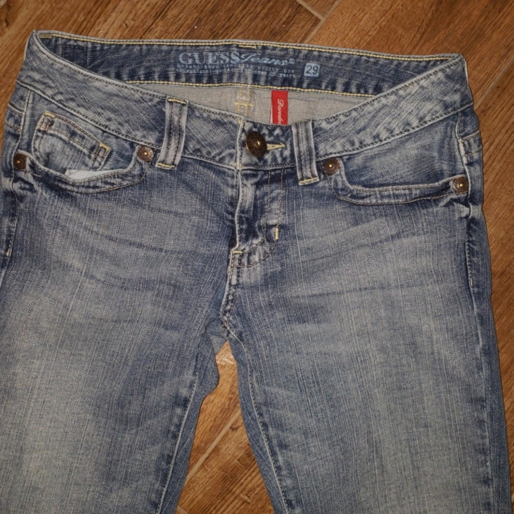 Guess Jeans - Picture 3 of 6